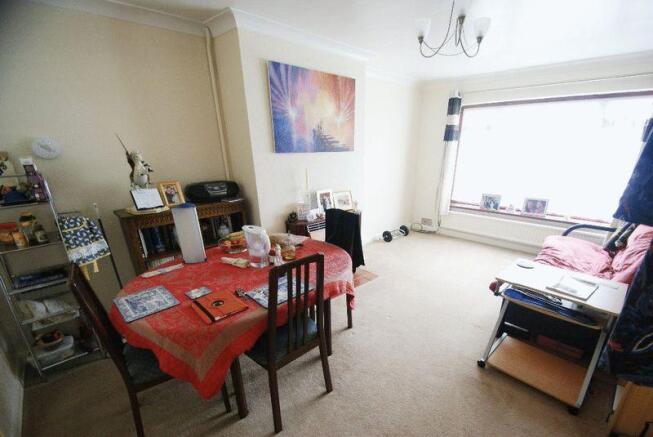 Lounge/Dining Room