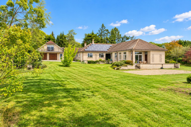 Kinsbourne Bungalow