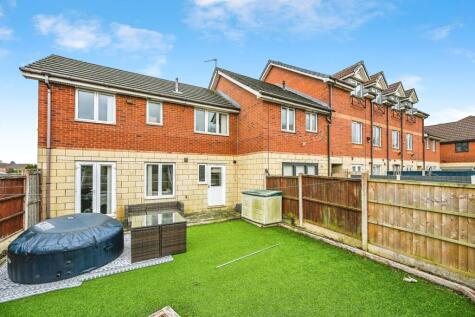 Longfellow Close, Kirkby, Liverpool, Merseyside, L32