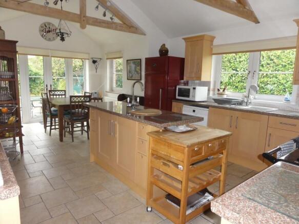 Kitchen diner