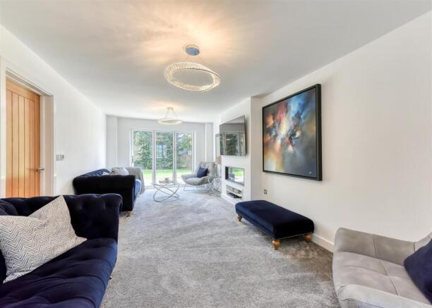 5a Ormes Lane-May25-living2.jpg