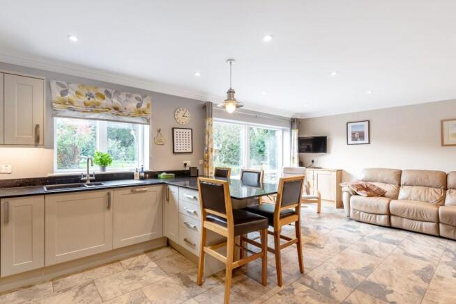 LIVING DINING KITCHEN ROOM