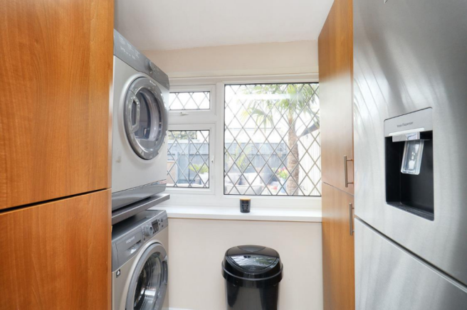 2 bed Terraced for sale Image 8