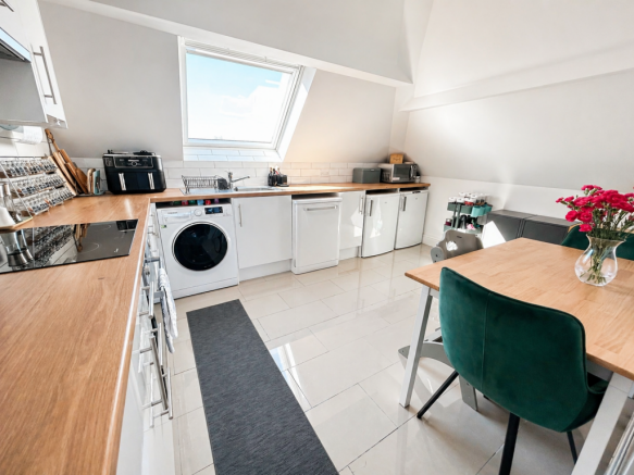Kitchen image 1.png