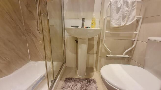 1 bed Flat to rent Image 7