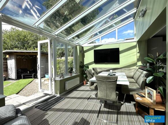 4 bed Detached for sale Image 8
