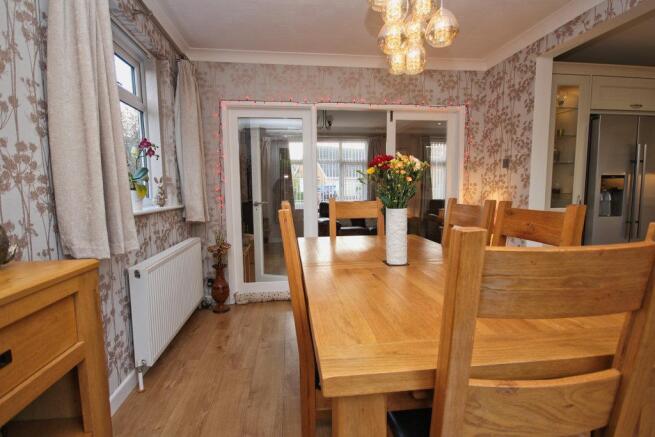 5 SWANLAND CLOSE COTTINGHAM (17)_lzn.jpg