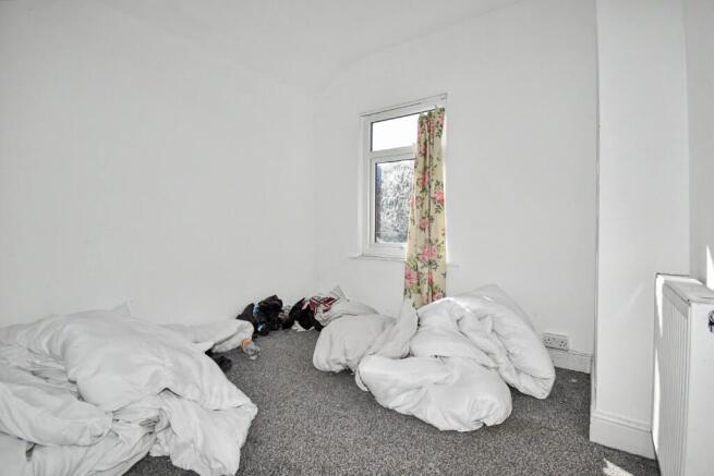 5 bed Terraced for sale Image 11