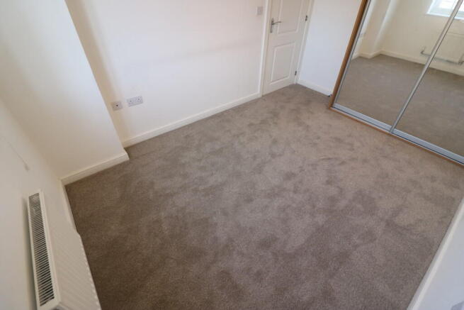3 bed Semi-Detached to rent Image 9