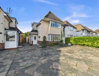 The Fairway, Ruislip