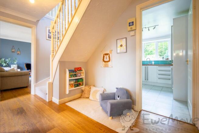 Spacious Entrance Hall