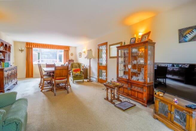 Living - Dining Room-37