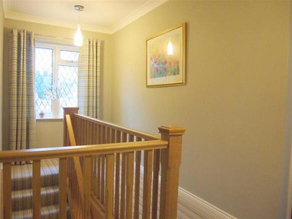 FIRST FLOOR LANDING