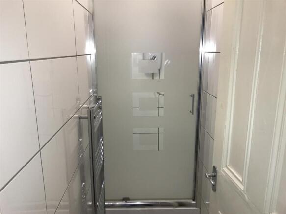 1 bed House Share to rent Image 7