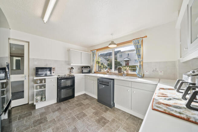 Craigie Place, Perth, PH2 photo 4