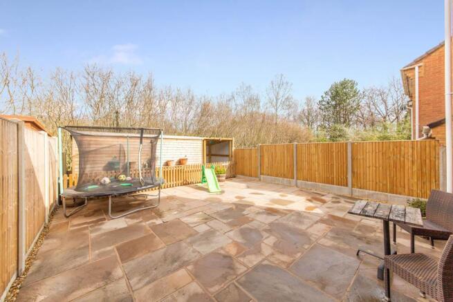 7 Baker Close LOW RES-25.jpg