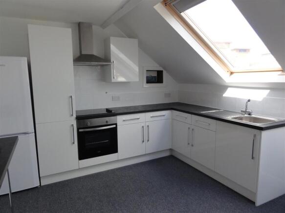 Flat J Studio 200 Kitchen.JPG