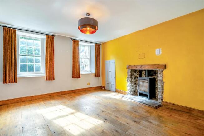 8705821-interior01.jpg