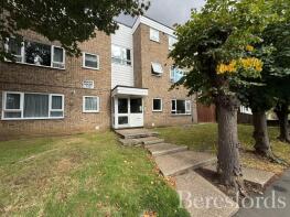 12, Moore House, Globe Road, Hornchurch RM11 1BW