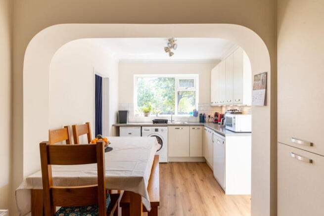 3 bed Semi-Detached for sale Image 4