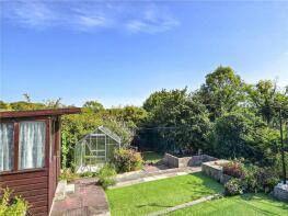 6, Suncrest Bungalows, Road From Manor House To Lake House, Liskeard PL14 5HA