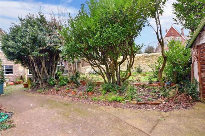 Driveway/Parking