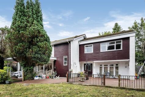 Berkeley Close, Birchgrove, Swansea