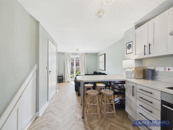3 bed Terraced for sale Image 4