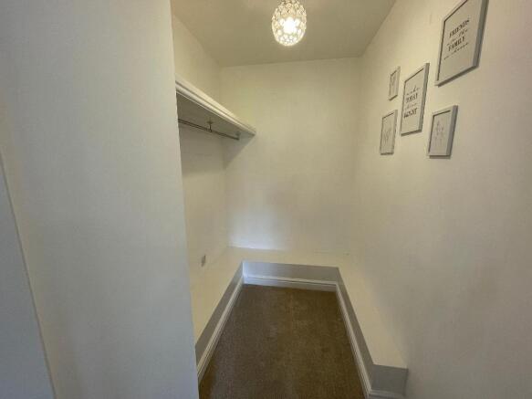 2 bed Apartment for sale Image 11