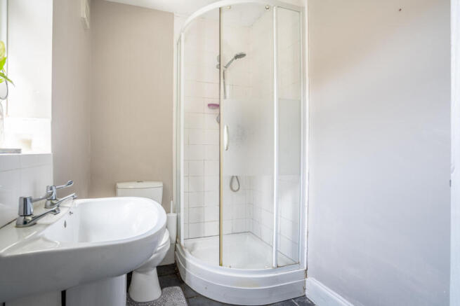 3 bed Terraced for sale Image 7