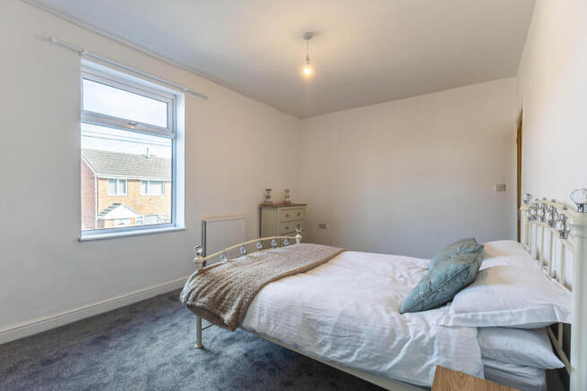 2 bed Terraced for sale Image 8