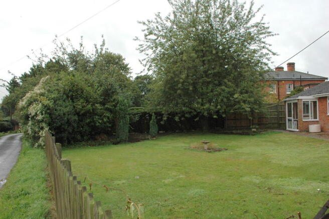 Photo 8