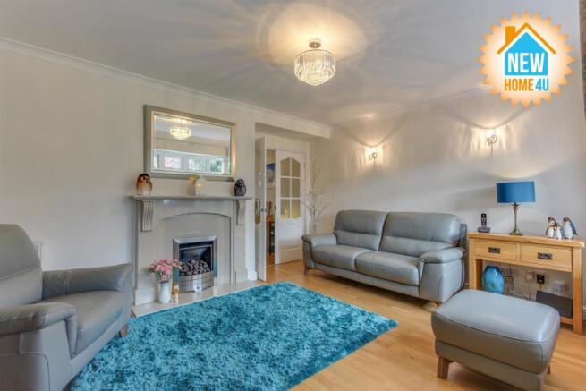 LOUNGE: