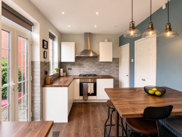 2 bed Semi-Detached for sale Image 4