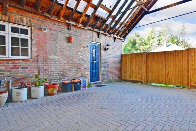 Driveway/Parking