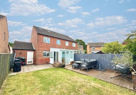 Cedar Way, Mile End, Coleford