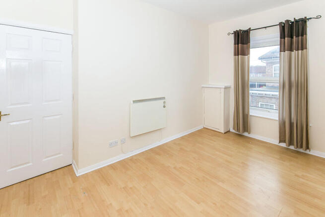 1 bed Flat to rent Image 4