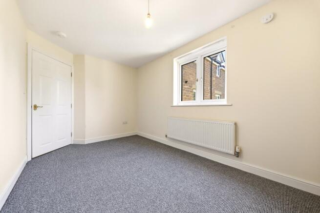 2 bed Flat for sale Image 8