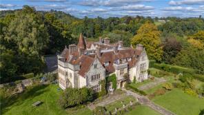 Lyth Court, Standfast Lane, Hawkley, Liss GU33 6NS