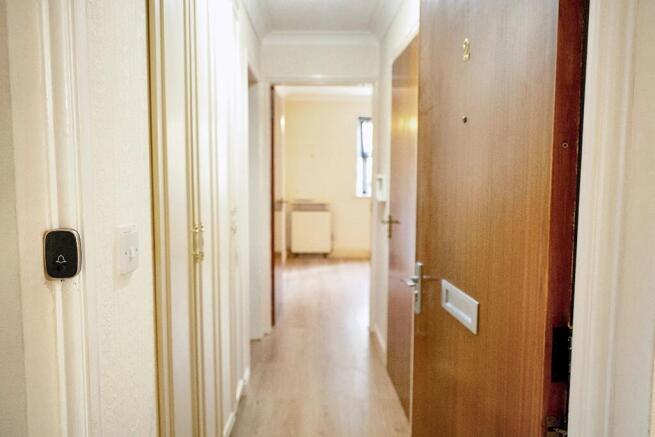 1 bed Retirement Property for sale Image 6