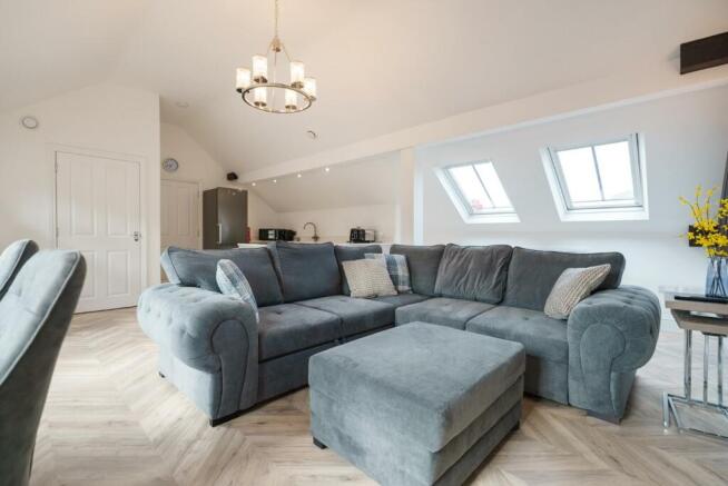Living area-9.jpg