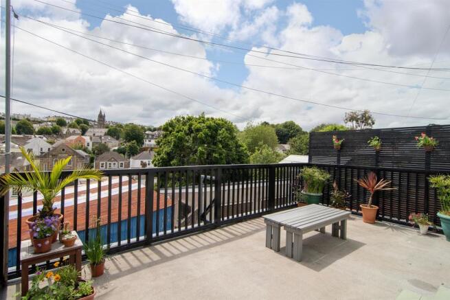 BROAD TERRACE