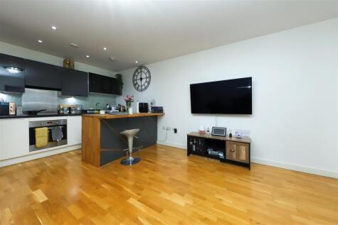 Porters Way, West Drayton