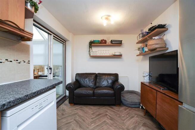 3 bed Detached for sale Image 7