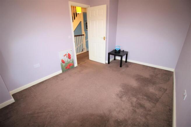 Bedroom 2 aspect 2.JPG