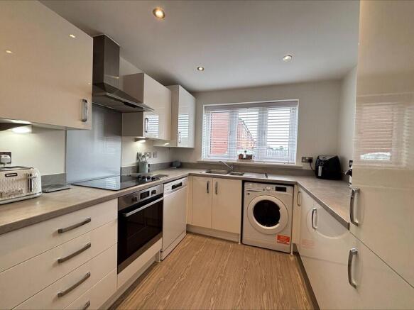 processed-06F06BE...