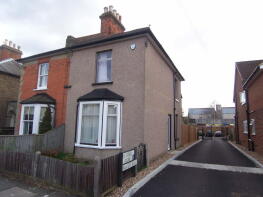 15, Heathcote Road, Epsom KT18 5DX