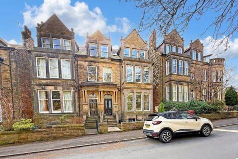 Harlow Moor Drive, Harrogate