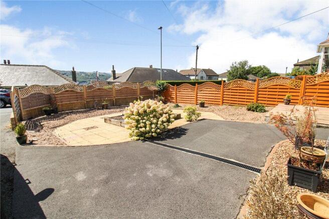 2 bed Bungalow for sale Image 6