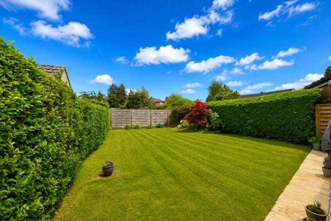 3 bed Semi-Detached for sale Image 8